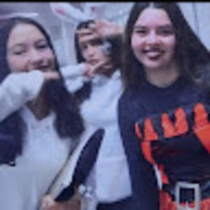 Meet your Posher, Valentina